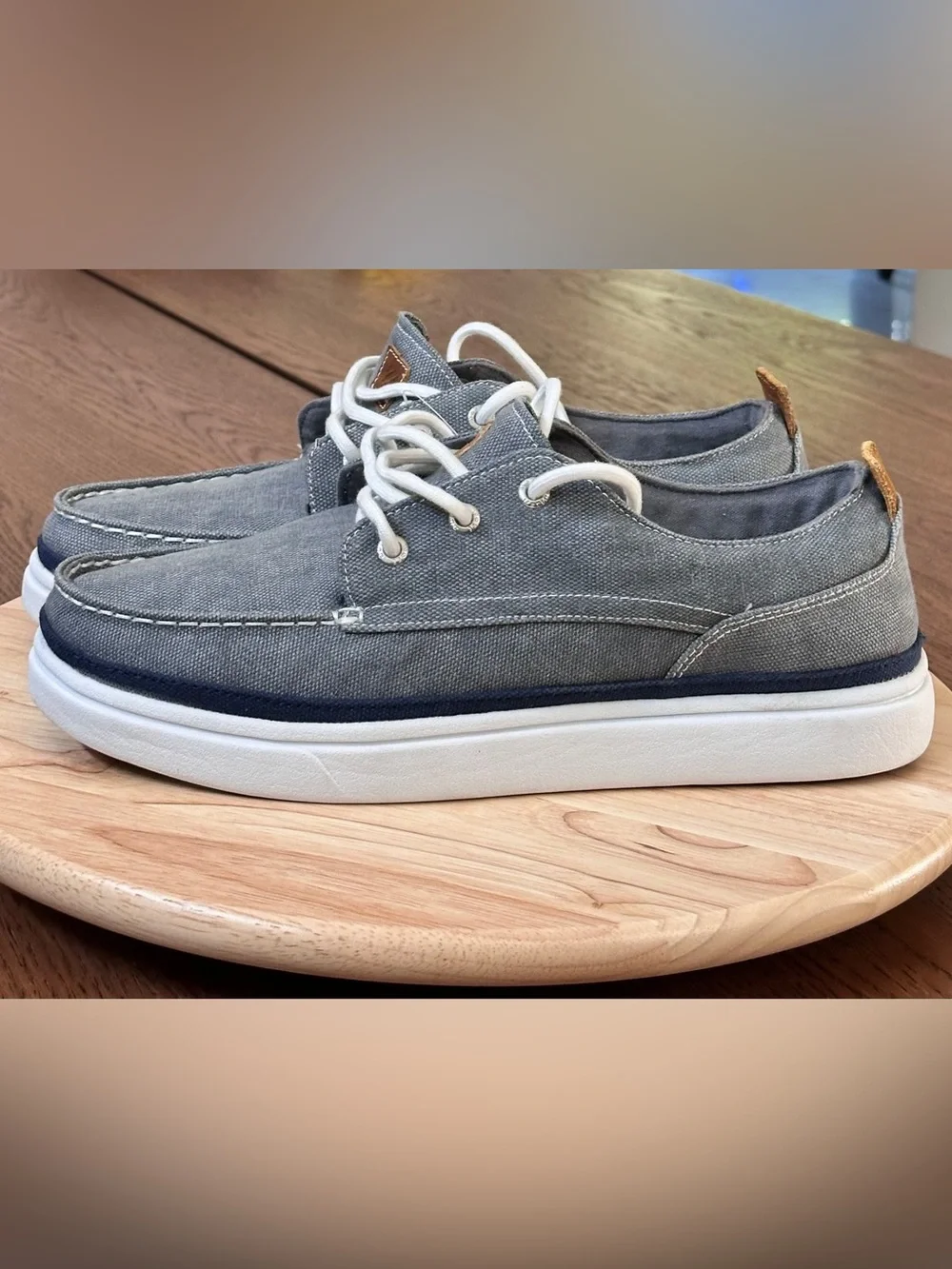 NWOT. West Marine Men's Gray Canvas Boat Shoes Size 11.5